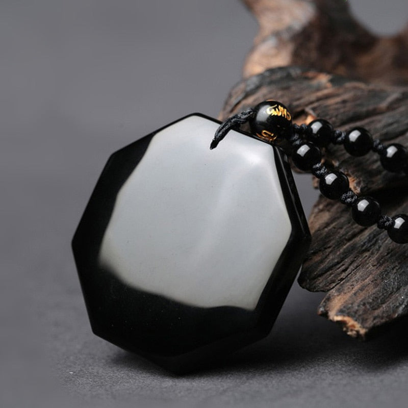 Collier pendentif Yin Yang en obsidienne noire, roche volcanique