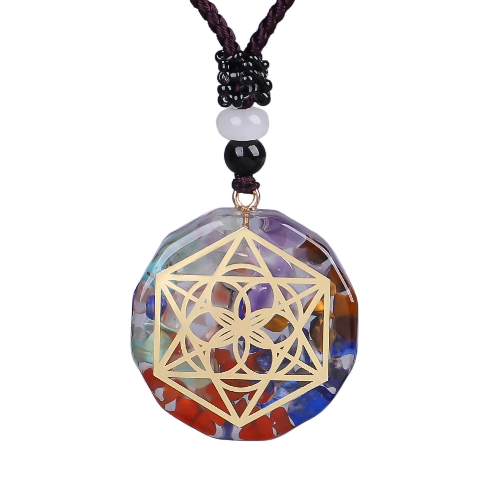 Energy necklace to rebalance the chakras