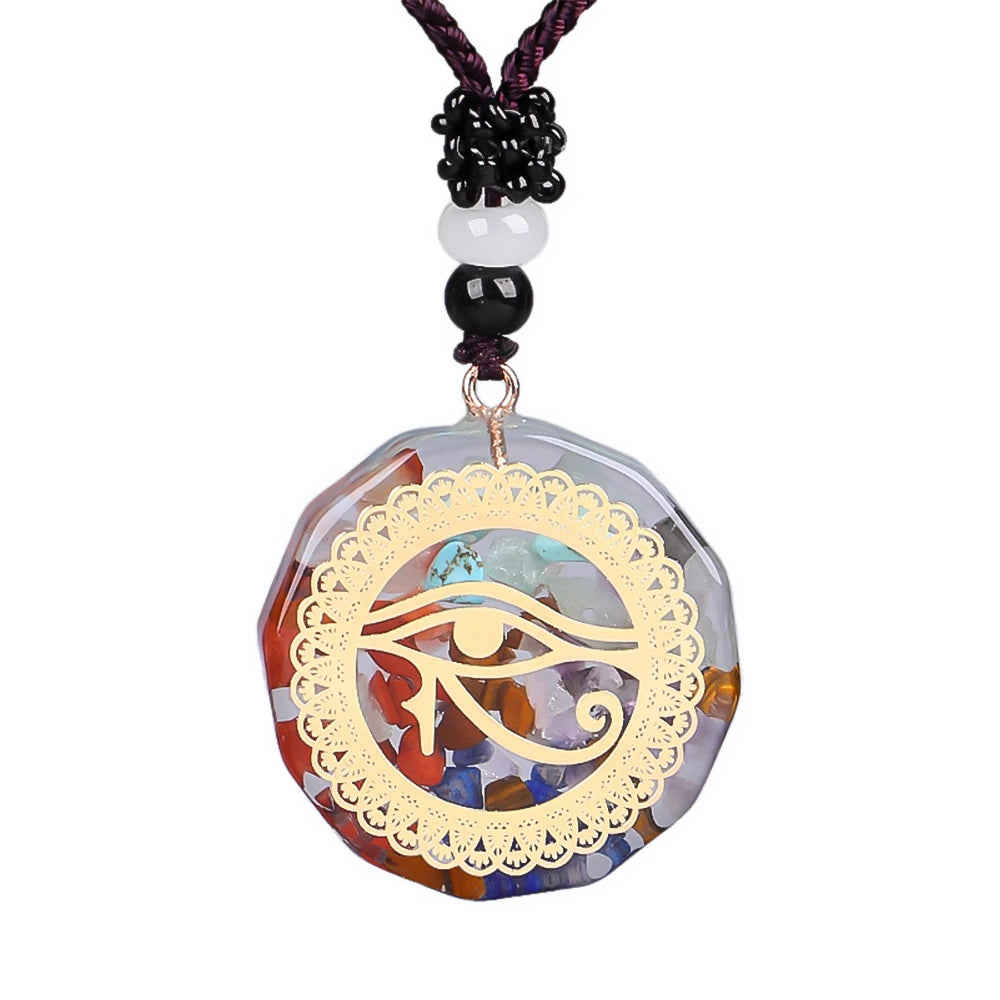 Energy necklace to rebalance the chakras