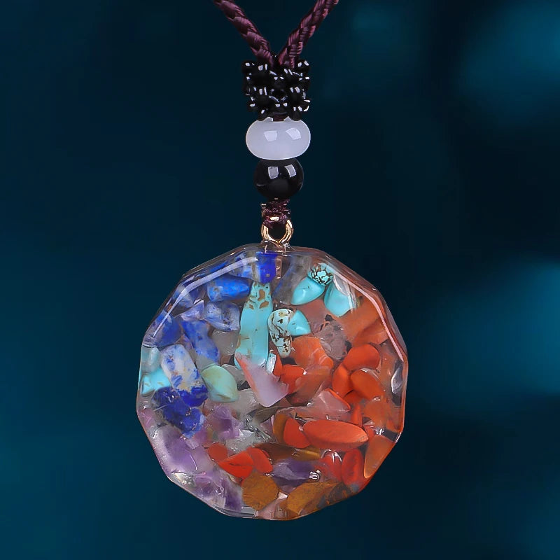 Collier d'énergie pour rééquilibrer les chakras